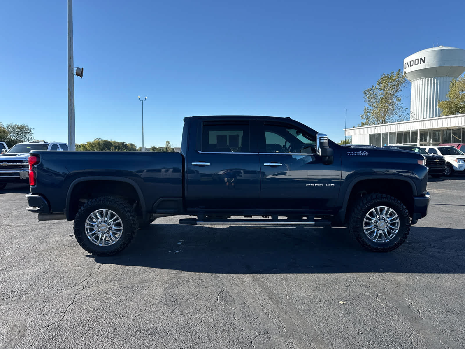 Certified 2020 Chevrolet Silverado 2500 High Country w/ Z71 Off-Road Package AWD/4WD image 6