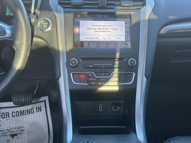 Used 2018 Ford Fusion SE w/ Fusion SE Technology Package image 13