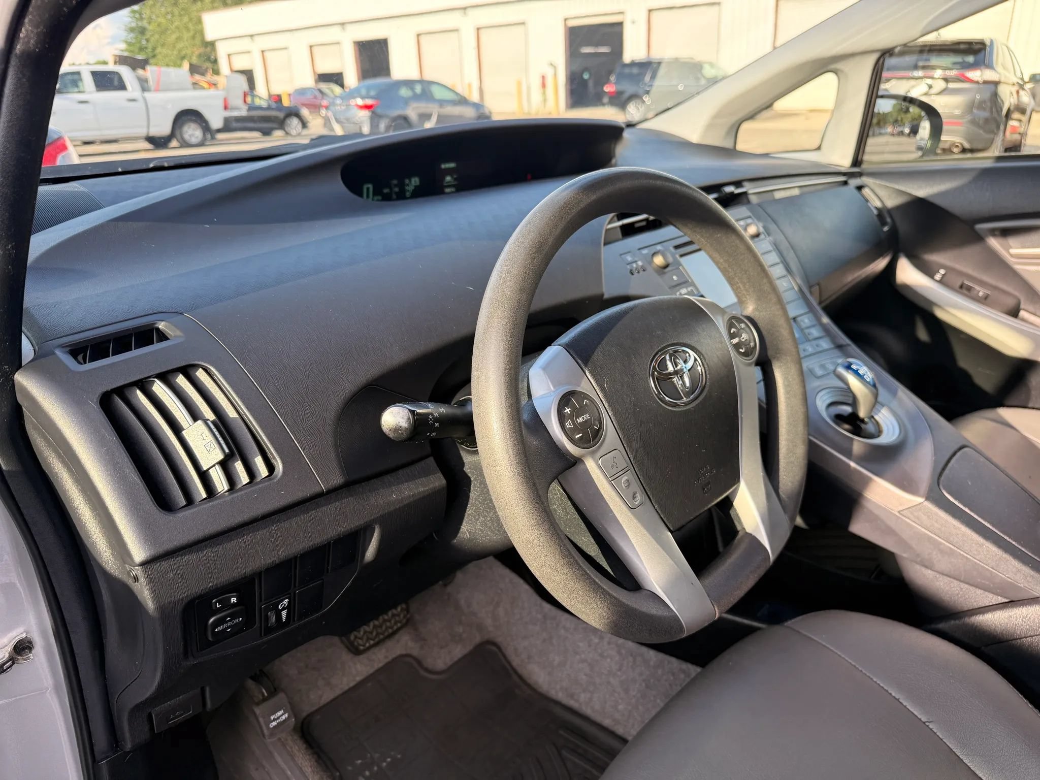 Used 2014 Toyota Prius Three FWD image 17