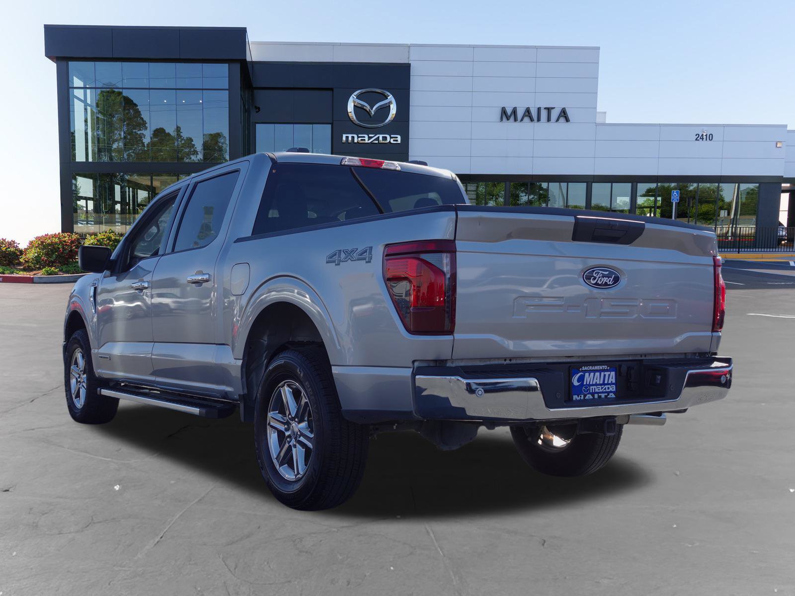 Used 2025 Ford F150 XLT w/ Equipment Group 301A Standard AWD/4WD image 5