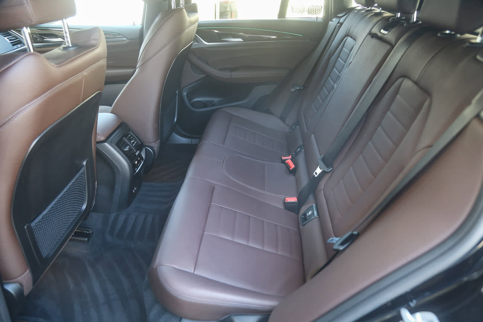 Used 2025 BMW X4 xDrive30i w/ Premium Package image 15