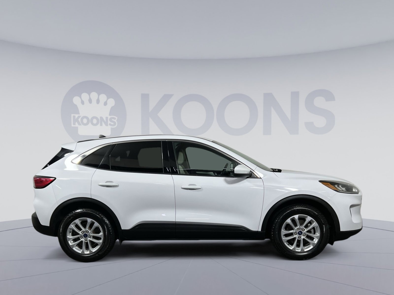 Used 2020 Ford Escape SE image 8