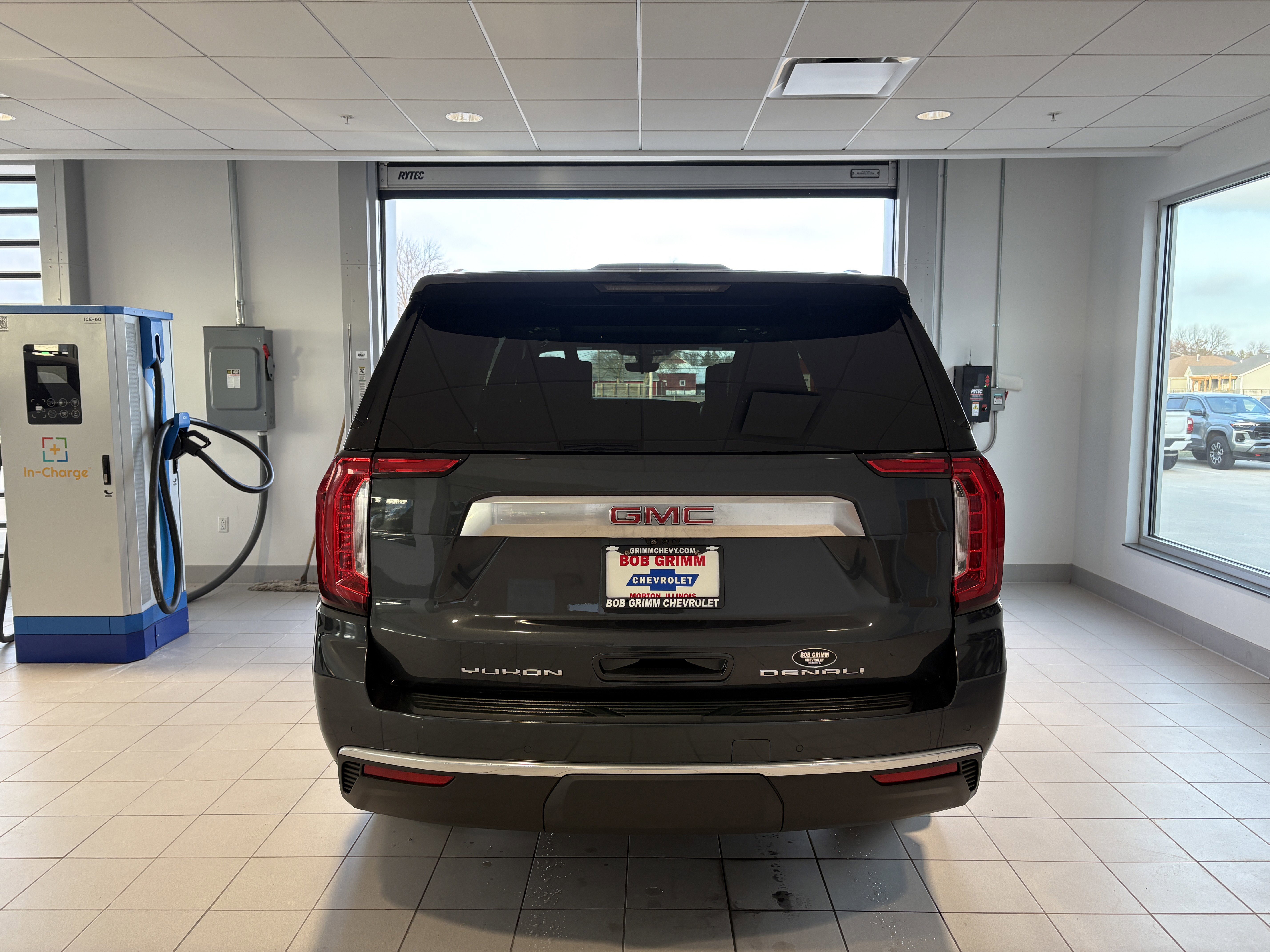 Used 2021 GMC Yukon XL Denali w/ Denali Ultimate Package image 4