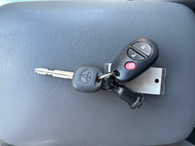 Used 2006 Toyota Tacoma PreRunner RWD image 27
