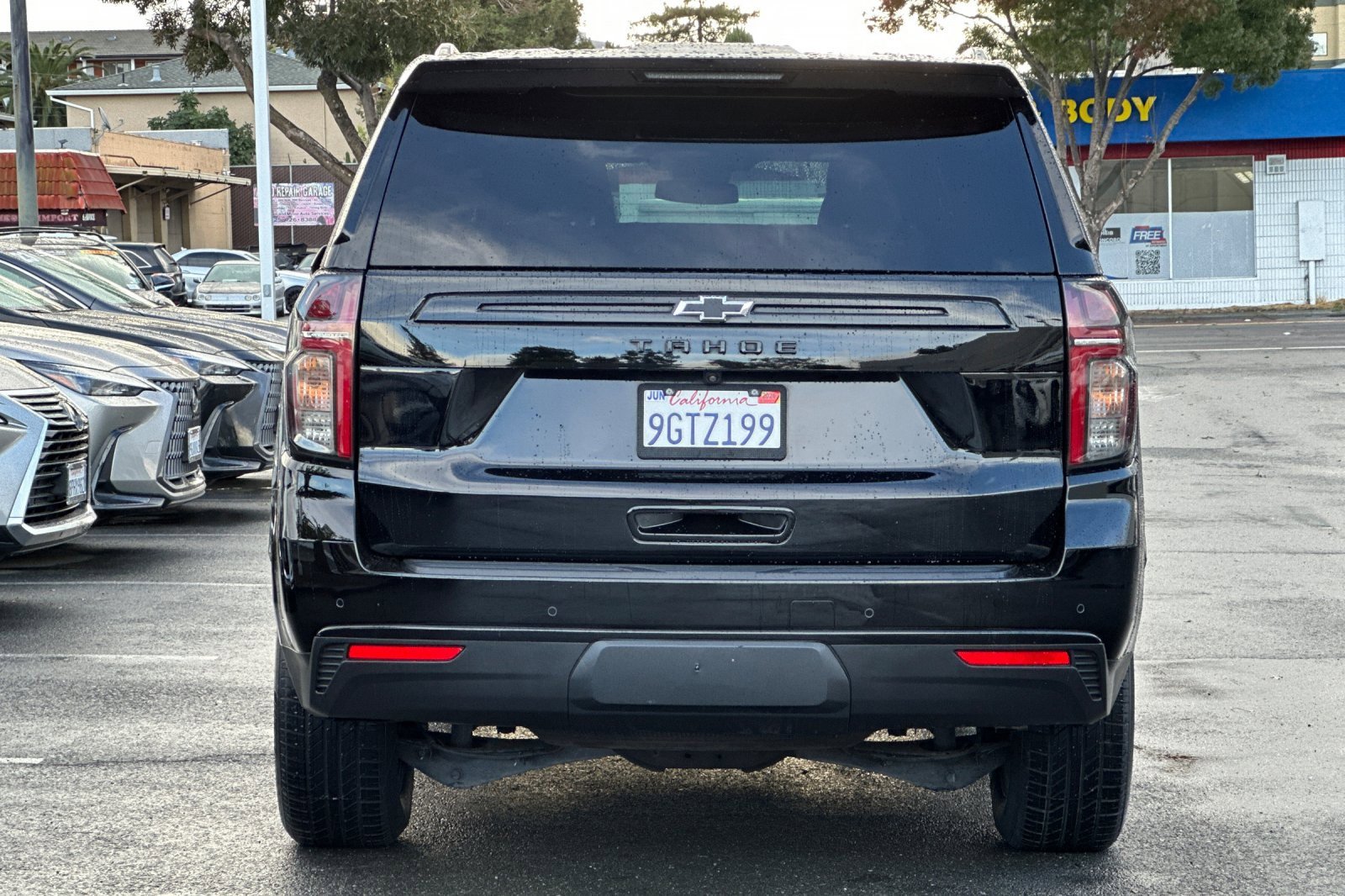 Used 2023 Chevrolet Tahoe Z71 w/ Luxury Package image 5