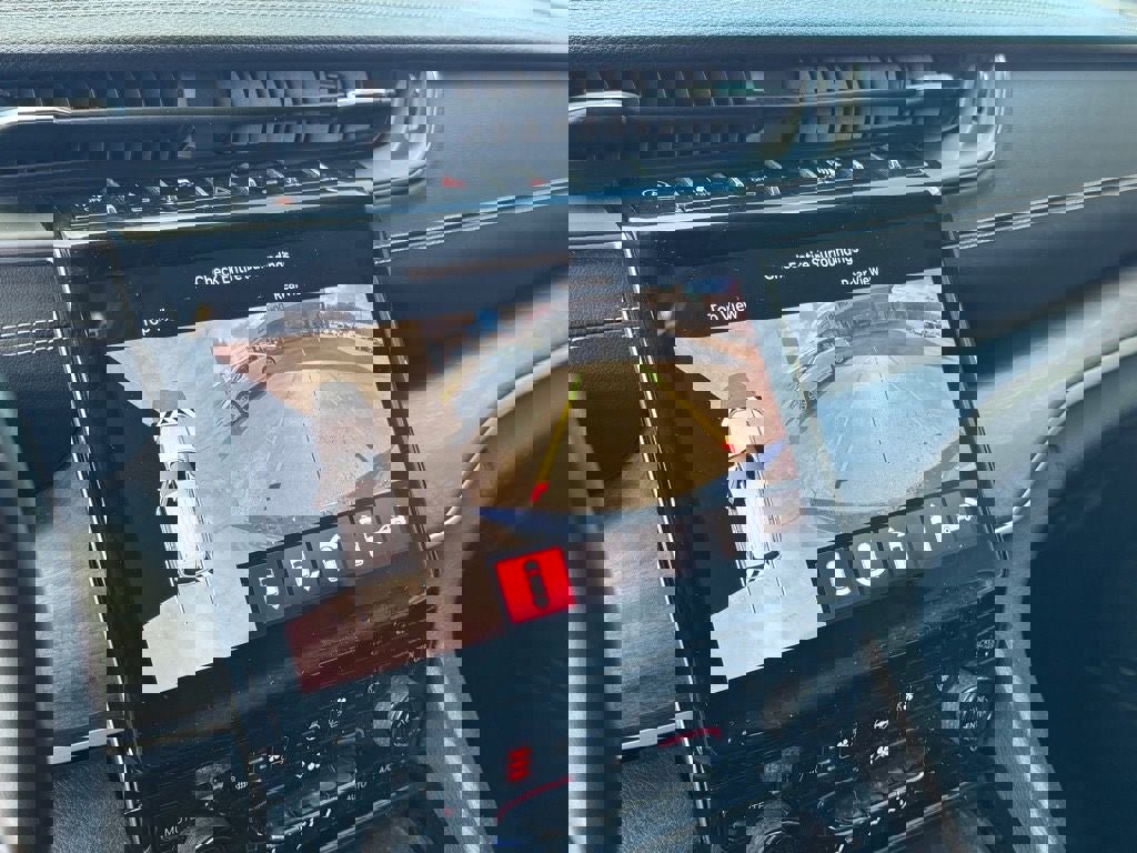 Used 2021 Jeep Grand Cherokee L Limited w/ Luxury Tech Group II image 27