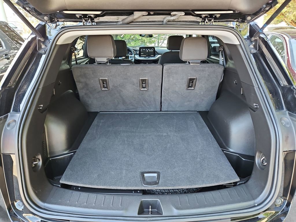 Used 2023 Chevrolet Blazer LT image 30