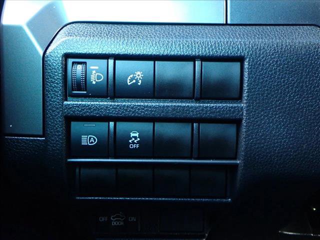 Used 2025 Toyota Tacoma TRD Off-Road image 25