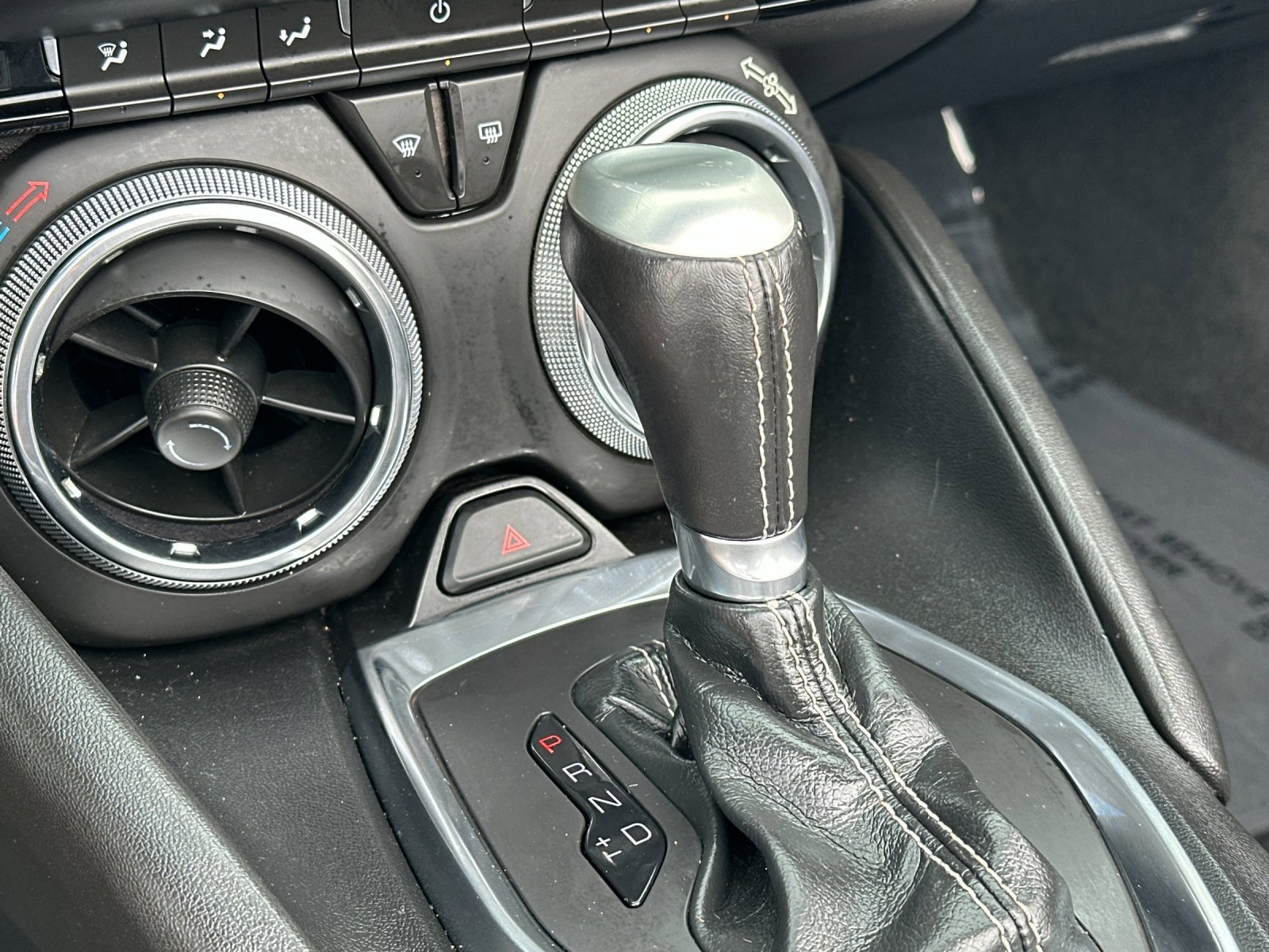 Used 2020 Chevrolet Camaro LT image 20