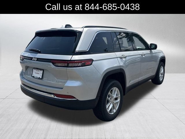New 2026 Jeep Grand Cherokee Laredo X RWD image 5