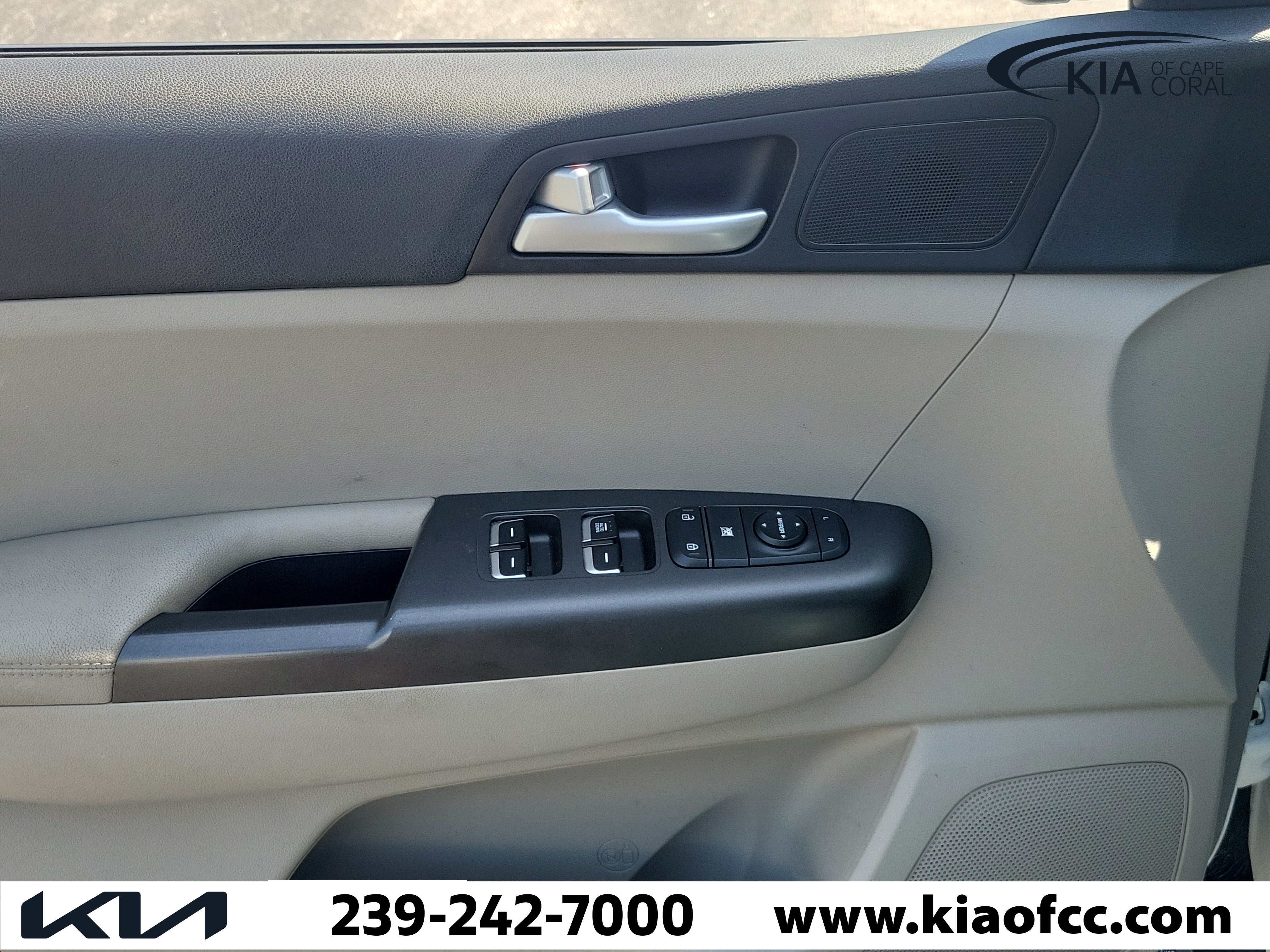 Used 2020 Kia Sportage LX FWD image 23