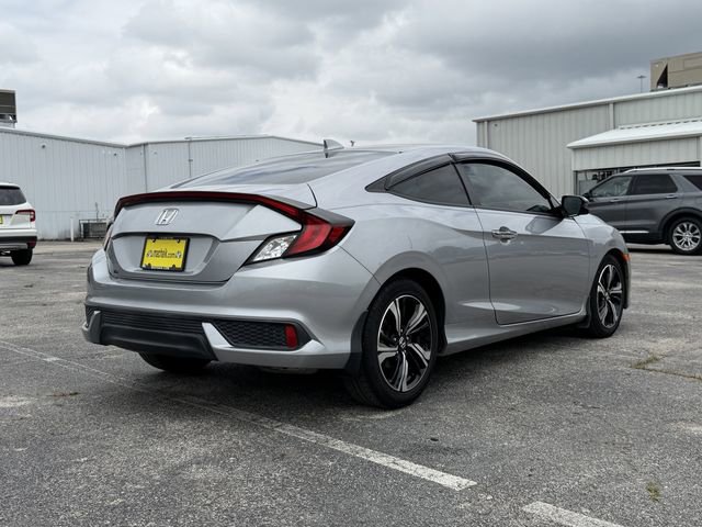 Used 2018 Honda Civic Touring image 7