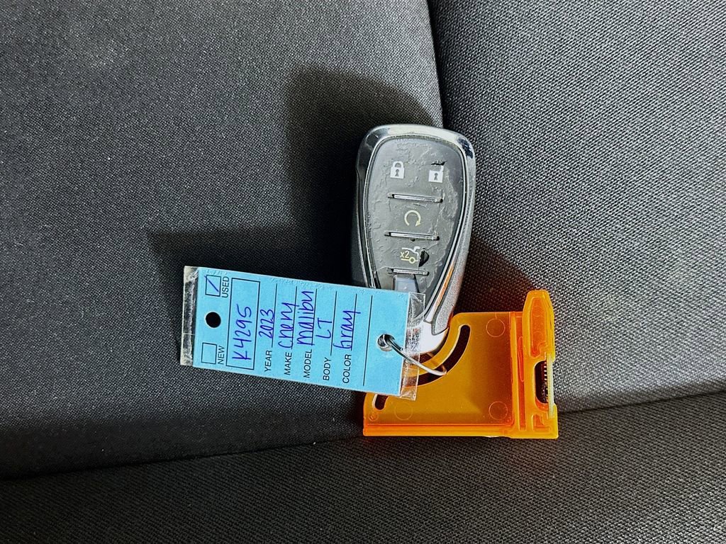 Used 2023 Chevrolet Malibu LT image 34