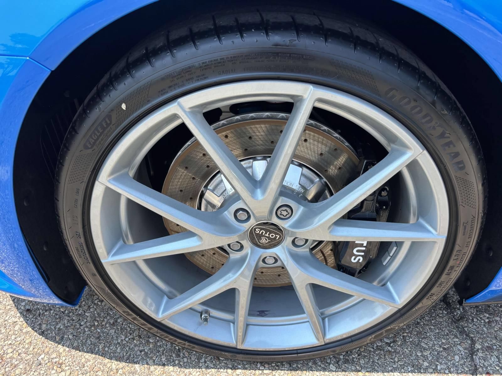 New 2025 Lotus Emira RWD image 41