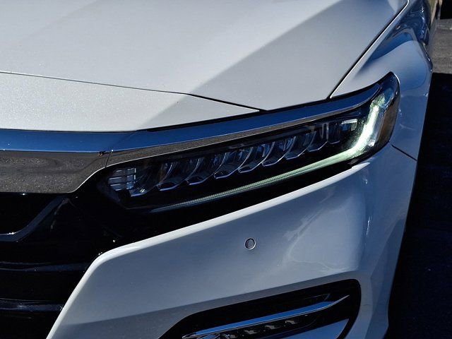 Used 2019 Honda Accord Touring image 12