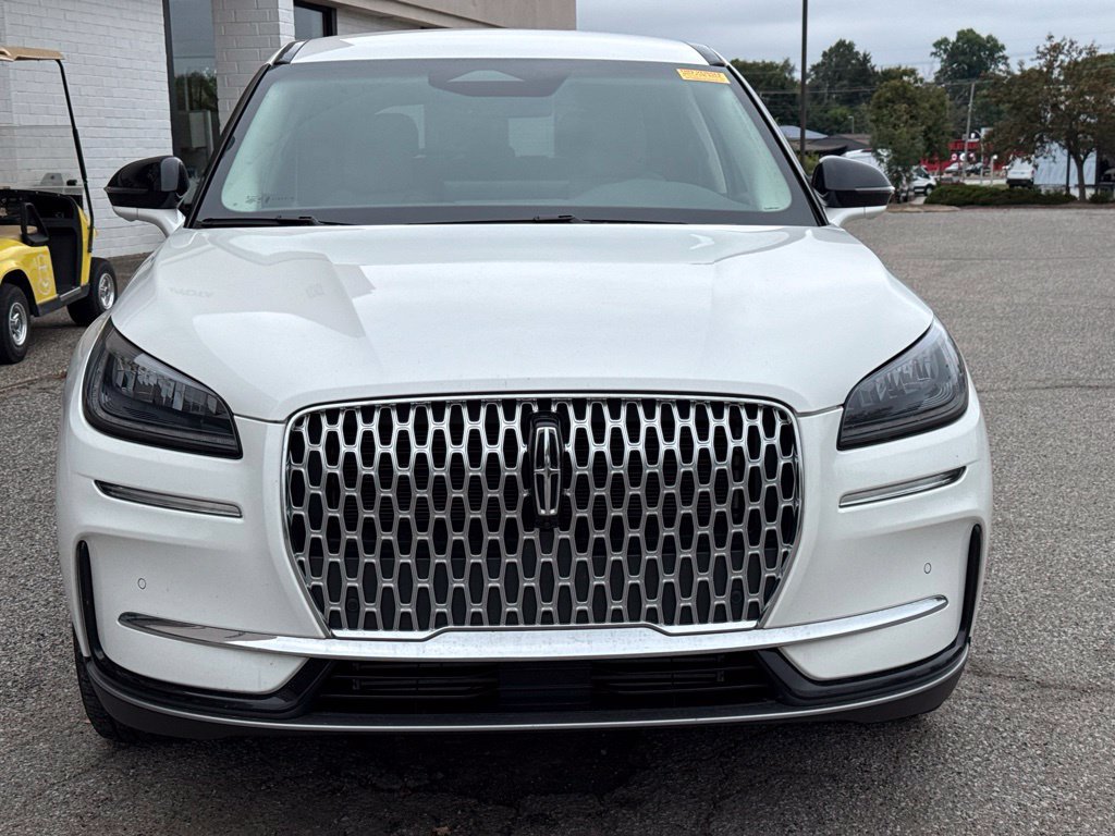 Used 2023 Lincoln Corsair AWD w/ Equipment Group 101A image 17