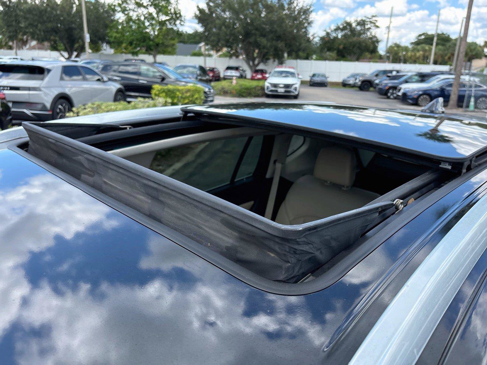 Used 2019 Buick Envision Essence AWD/4WD image 22