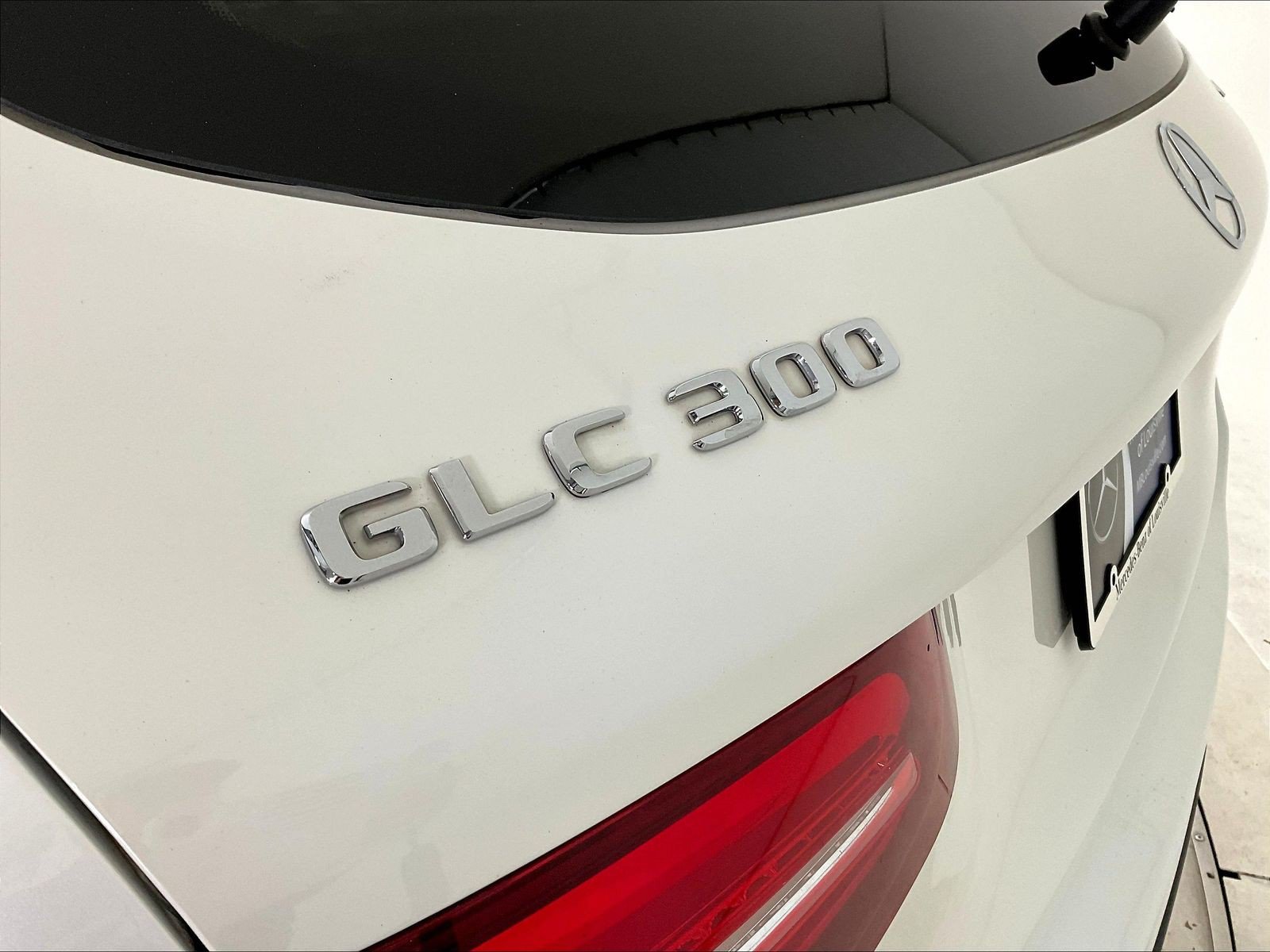 Used 2018 Mercedes-Benz GLC 300 4MATIC image 24