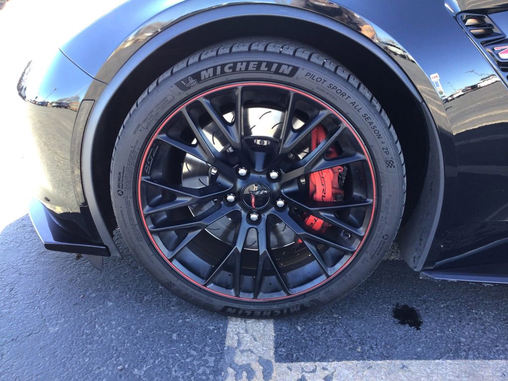 Used 2018 Chevrolet Corvette Z06 image 24