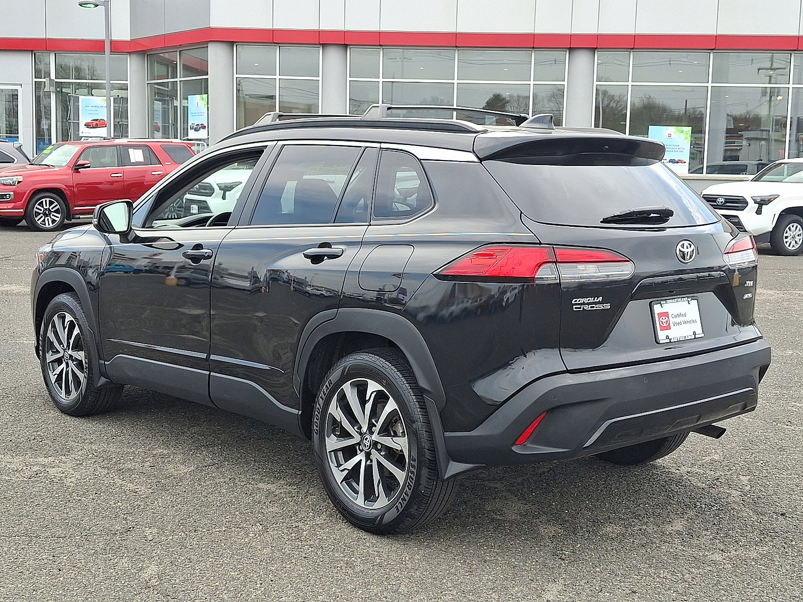 Certified 2023 Toyota Corolla Cross XLE w/ Convenience Package image 5