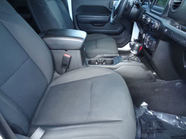 Used 2022 Jeep Wrangler Unlimited Sport AWD/4WD image 13