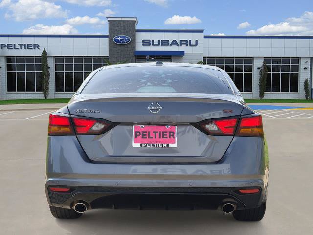Used 2024 Nissan Altima 2.5 SR w/ SR Premium Package FWD image 5