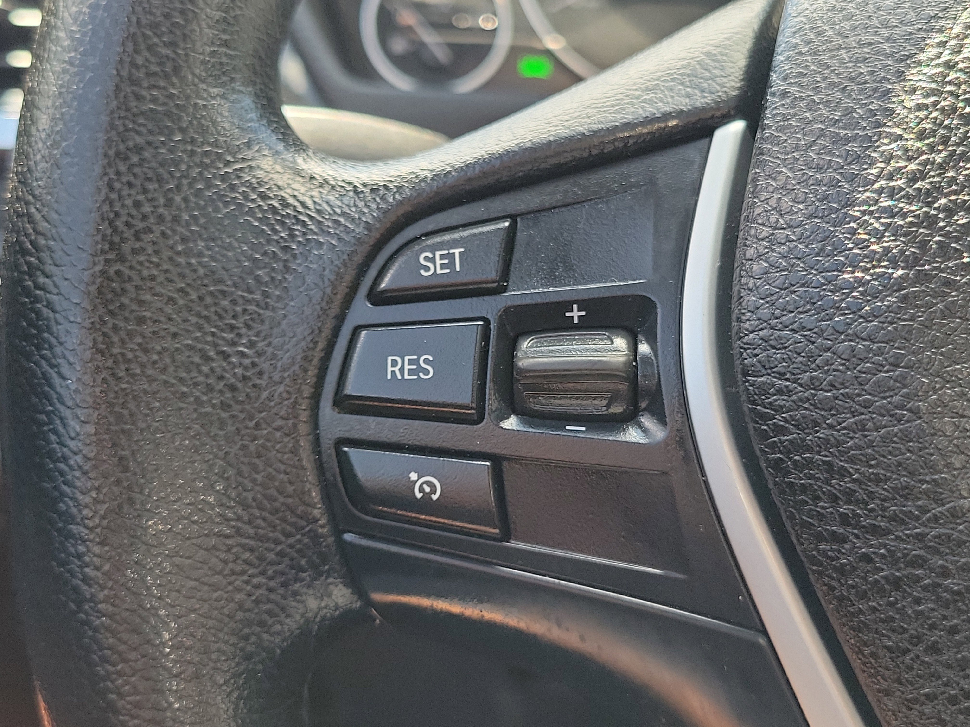 Used 2015 BMW 328i xDrive Sedan AWD/4WD image 22