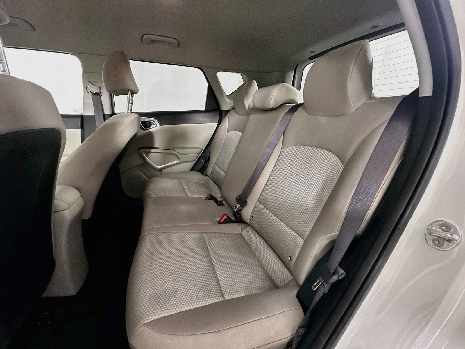 Used 2022 Kia Soul LX FWD image 22