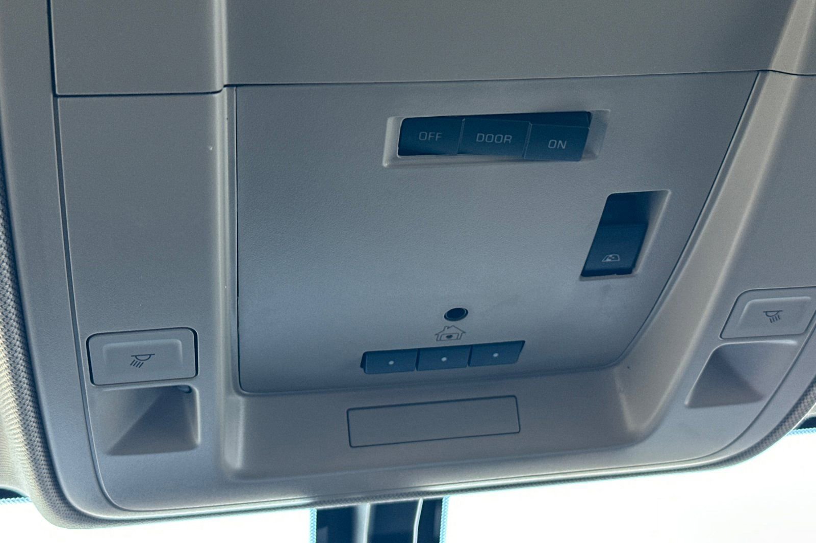 Used 2016 Chevrolet Silverado 3500 LTZ w/ Duramax Plus Package image 22