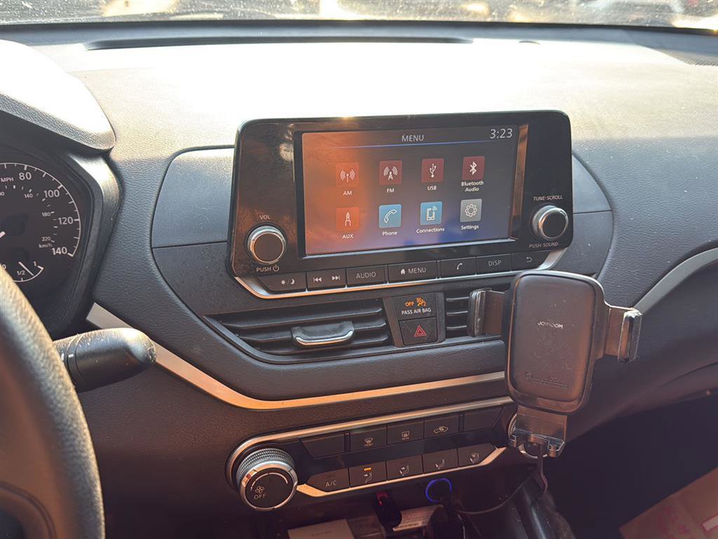 Used 2022 Nissan Altima 2.5 S image 5