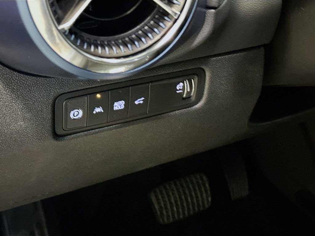 New 2026 Chevrolet Equinox EV LT image 11