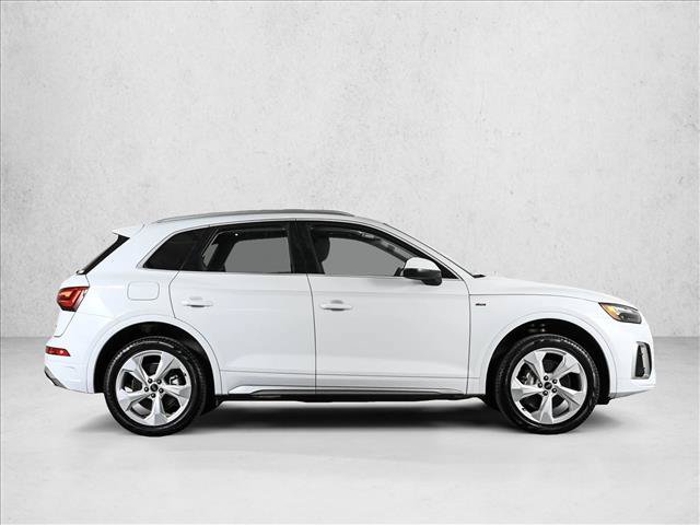 Certified 2025 Audi Q5 2.0T Premium Plus w/ Premium Plus Package AWD/4WD image 4