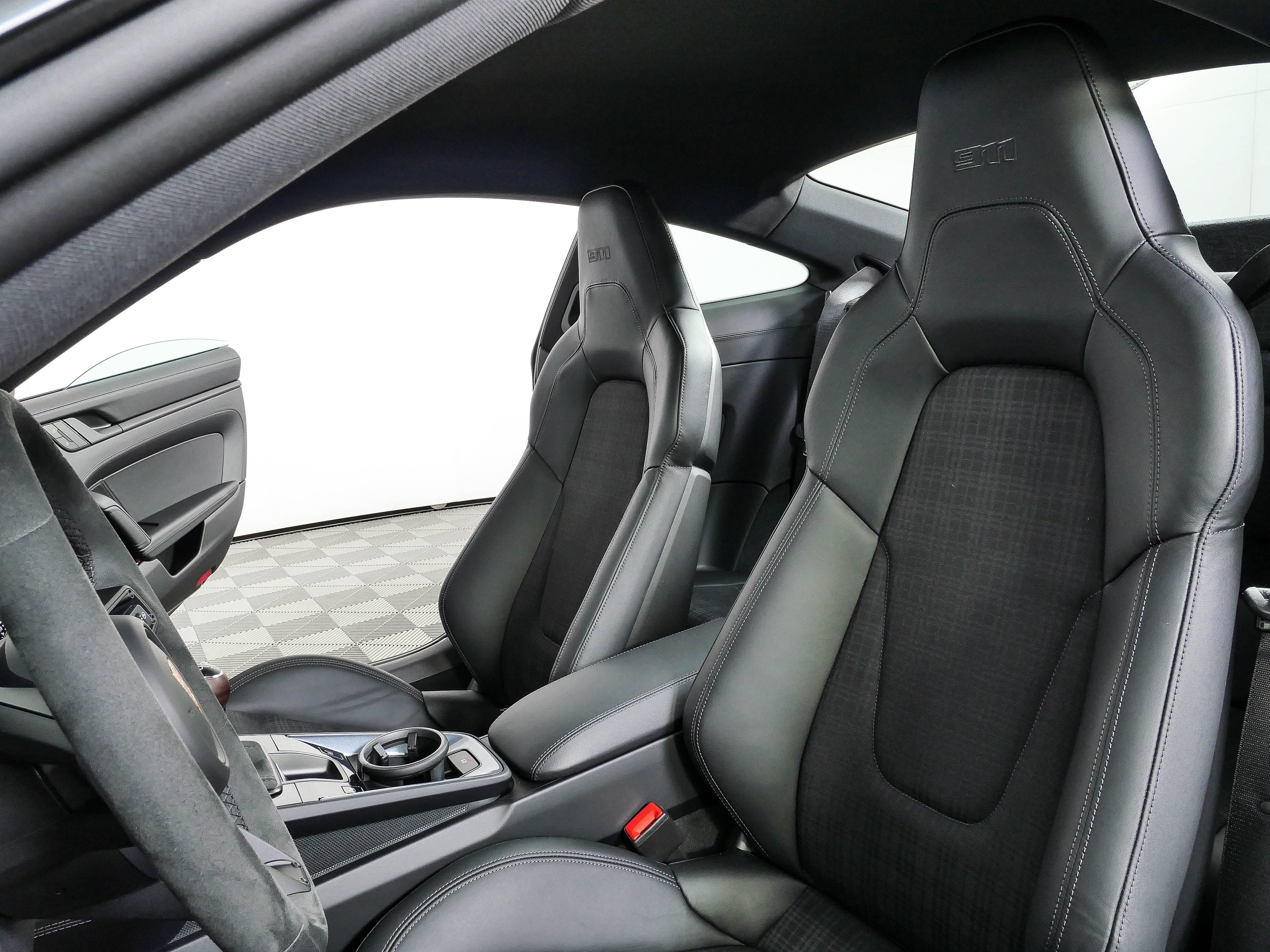 Certified 2026 Porsche 911 Carrera RWD image 5