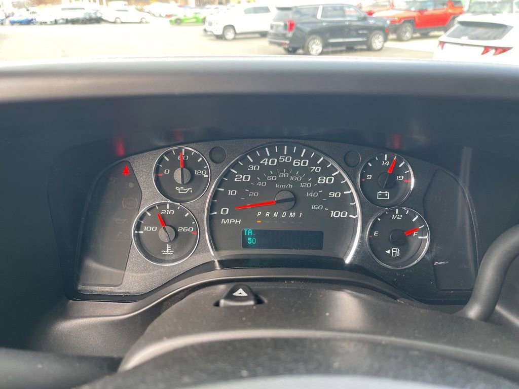 Used 2023 Chevrolet Express 2500 w/ Driver Convenience Package image 15
