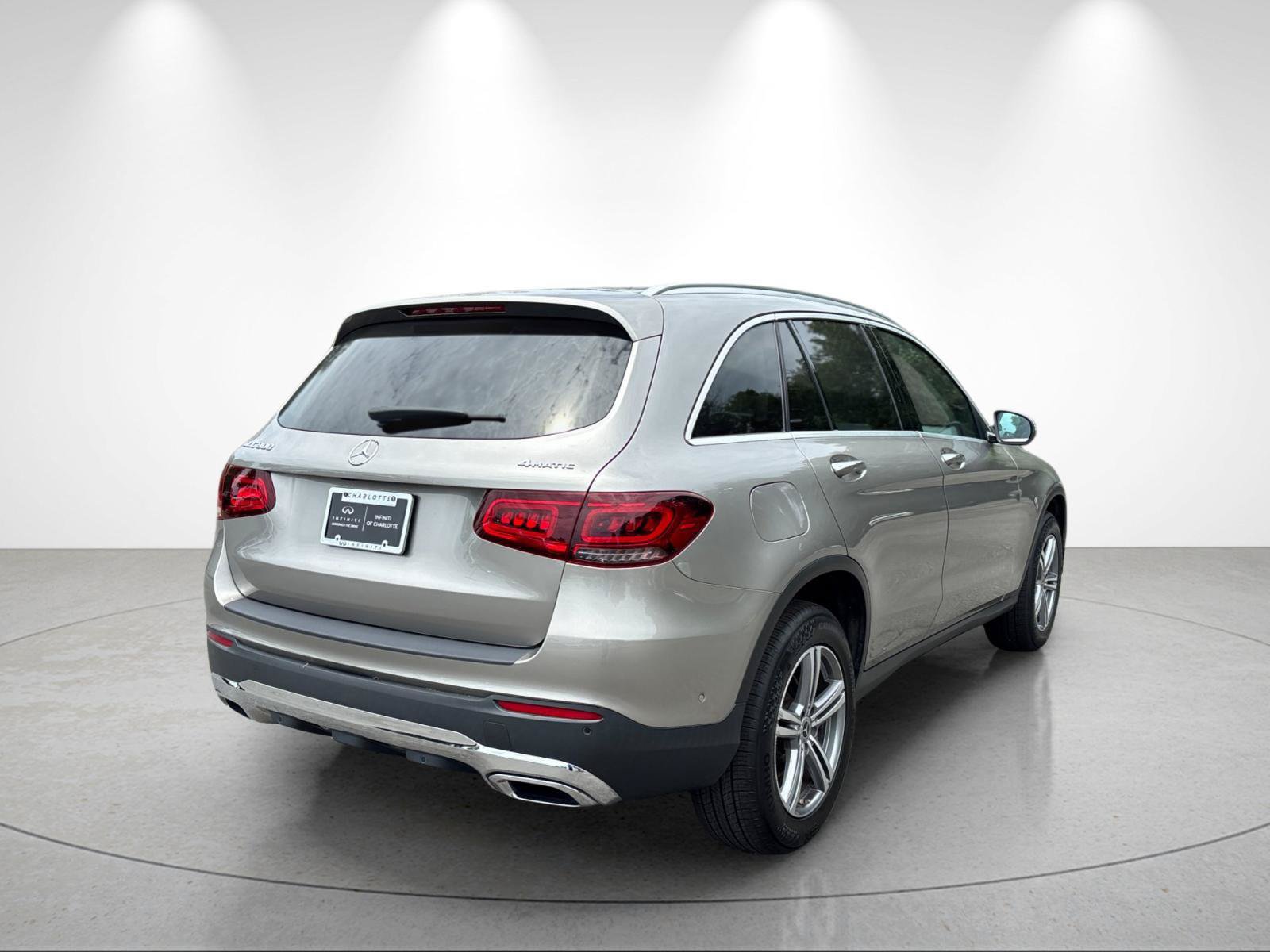 Used 2021 Mercedes-Benz GLC 300 4MATIC image 5
