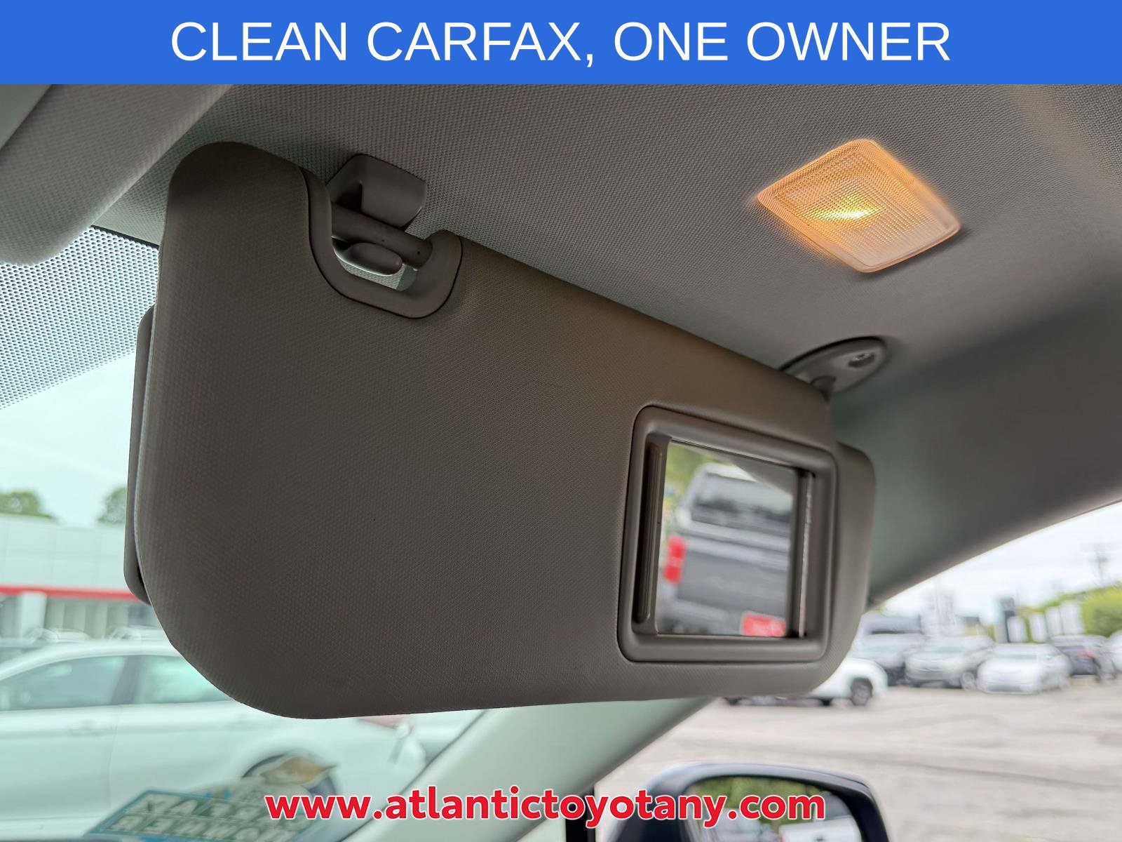 Used 2021 Toyota RAV4 XLE AWD/4WD image 32