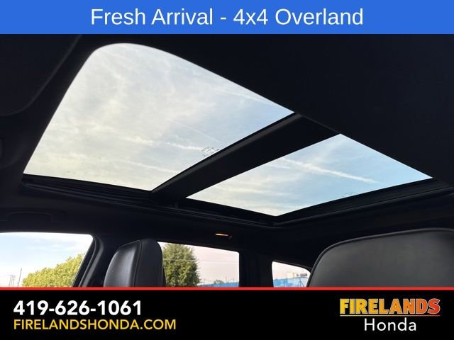 Used 2014 Jeep Grand Cherokee Overland w/ Advanced Technology Group AWD/4WD image 28