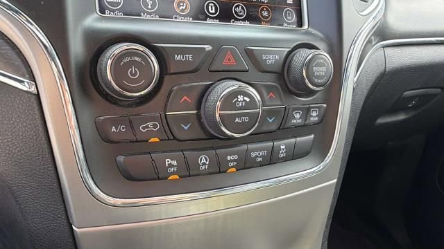 Used 2018 Jeep Grand Cherokee Limited AWD/4WD image 24