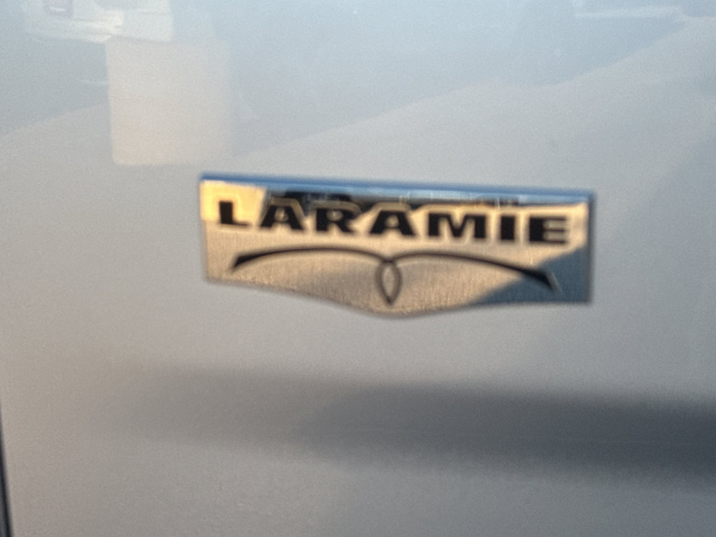 Used 2015 RAM 2500 Laramie image 10