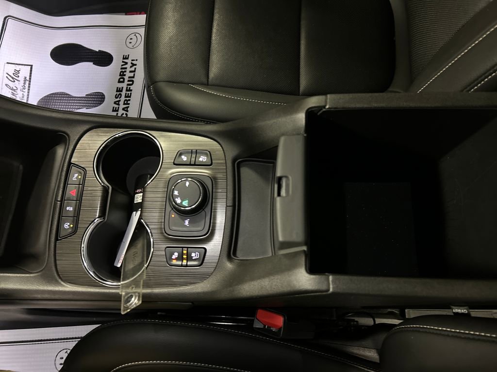 Used 2023 GMC Acadia SLT w/ Technology Package image 20