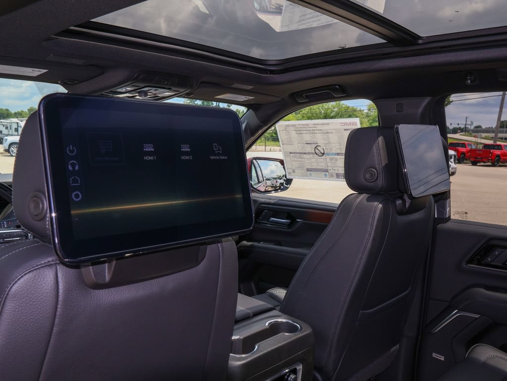 New 2026 GMC Yukon XL Denali w/ Advanced Technology Package AWD/4WD image 15