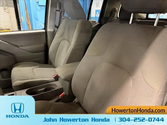 Used 2017 Nissan Frontier SV image 5