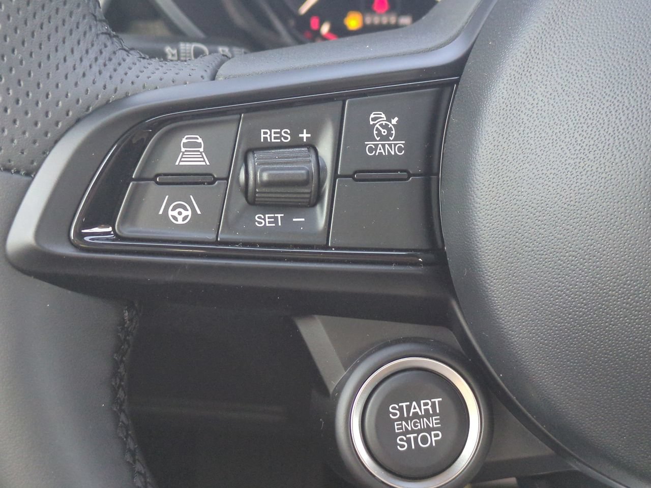 New 2025 Alfa Romeo Giulia w/ Driving Assist Package RWD image 22