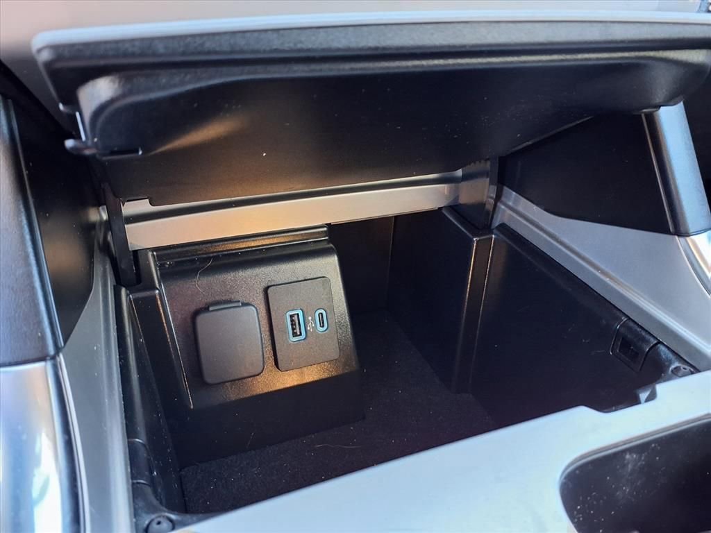 Used 2023 Ford Explorer XLT w/ Equipment Group 202A image 19