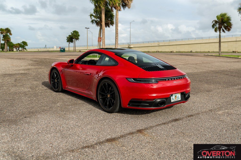 Used 2024 Porsche 911 Carrera image 4