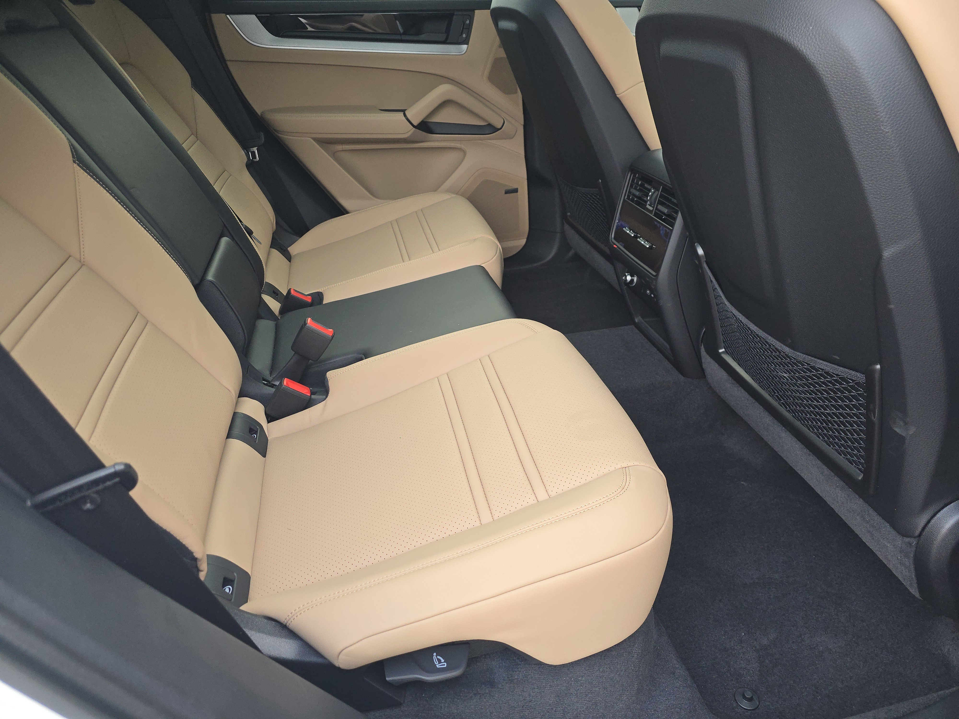 New 2026 Porsche Cayenne S image 14