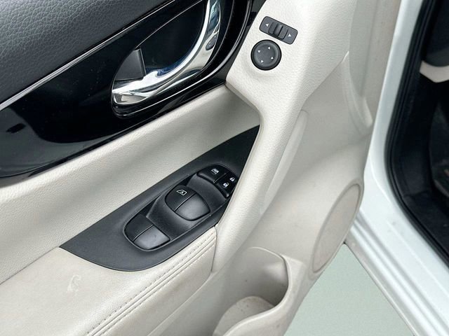 Used 2021 Nissan Rogue Sport SL image 12