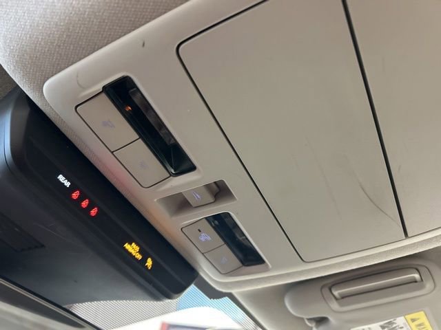 Used 2023 MAZDA MAZDA3 s image 21