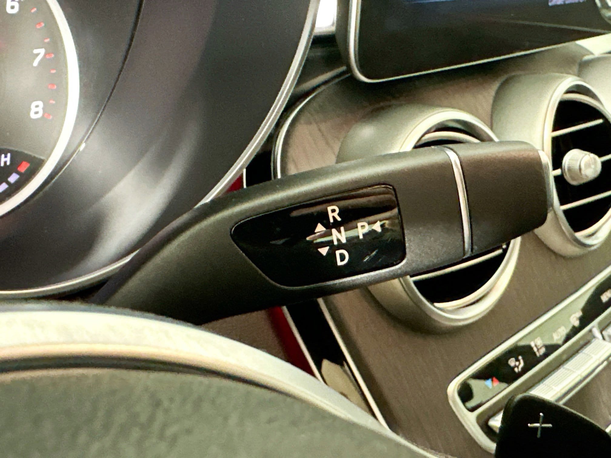 Certified 2020 Mercedes-Benz C 300 4MATIC Sedan image 20