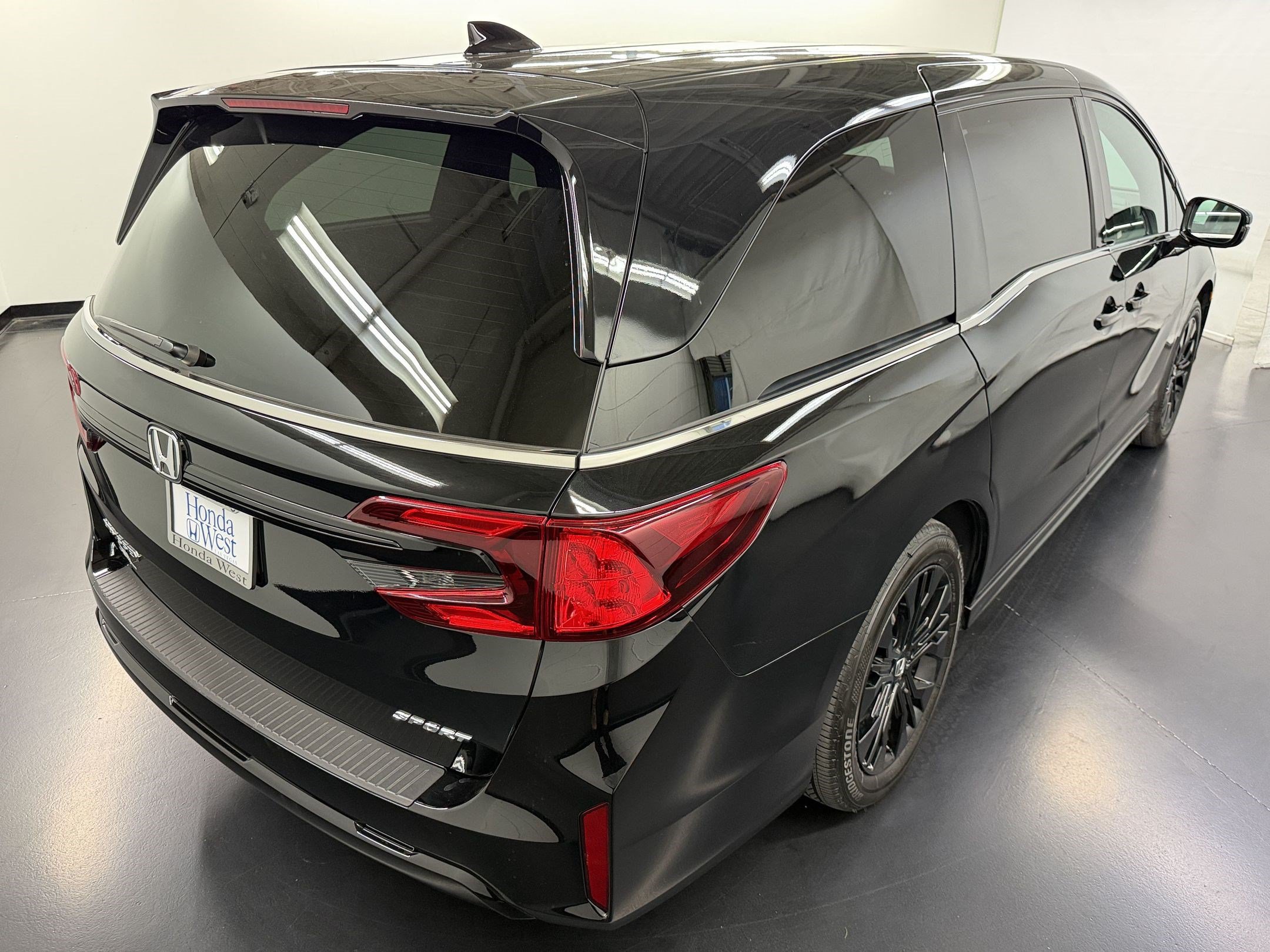 Certified 2025 Honda Odyssey Sport-L image 9